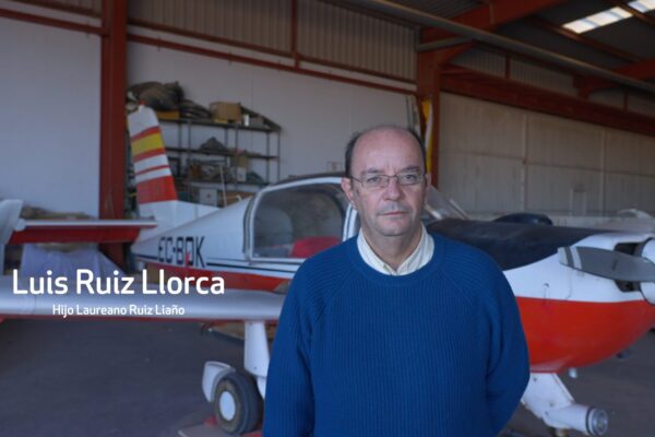 "100 veces 100" Cortometraje Documental Laureano Ruiz Liaño, EL piloto más longevo del mundo (1924/2024)